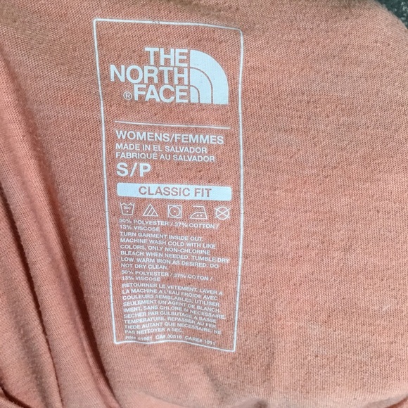 The North Face women’s tee shirt size small - Picture 4 of 4